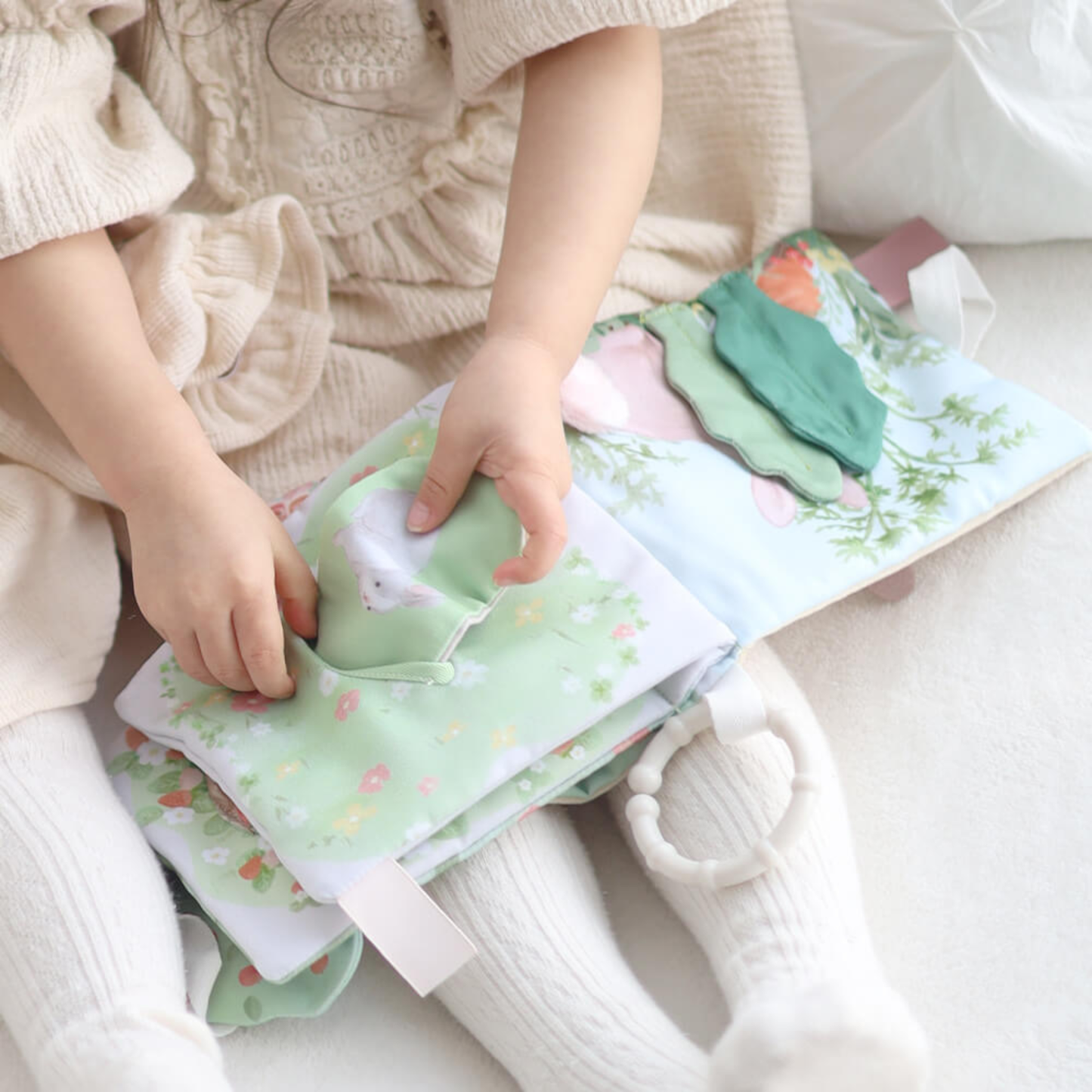 The Fluffy Book Series - Tea Party for Rabbits