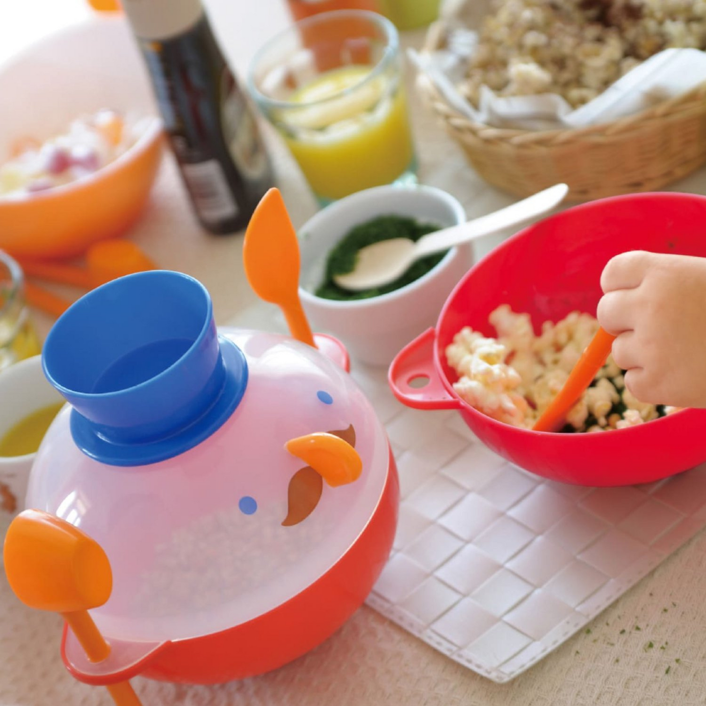 All-in-One Microwave Popcorn Maker