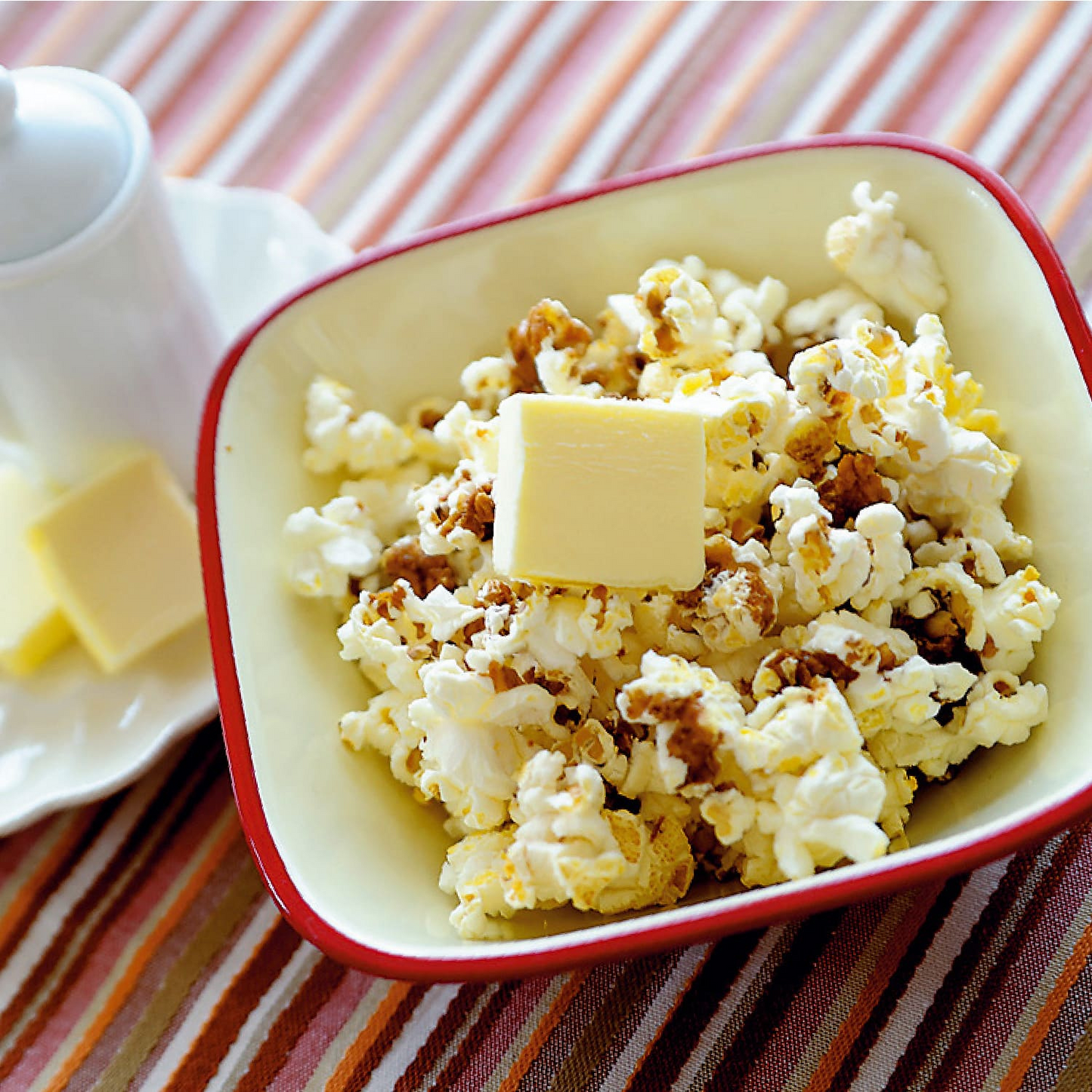 All-in-One Microwave Popcorn Maker